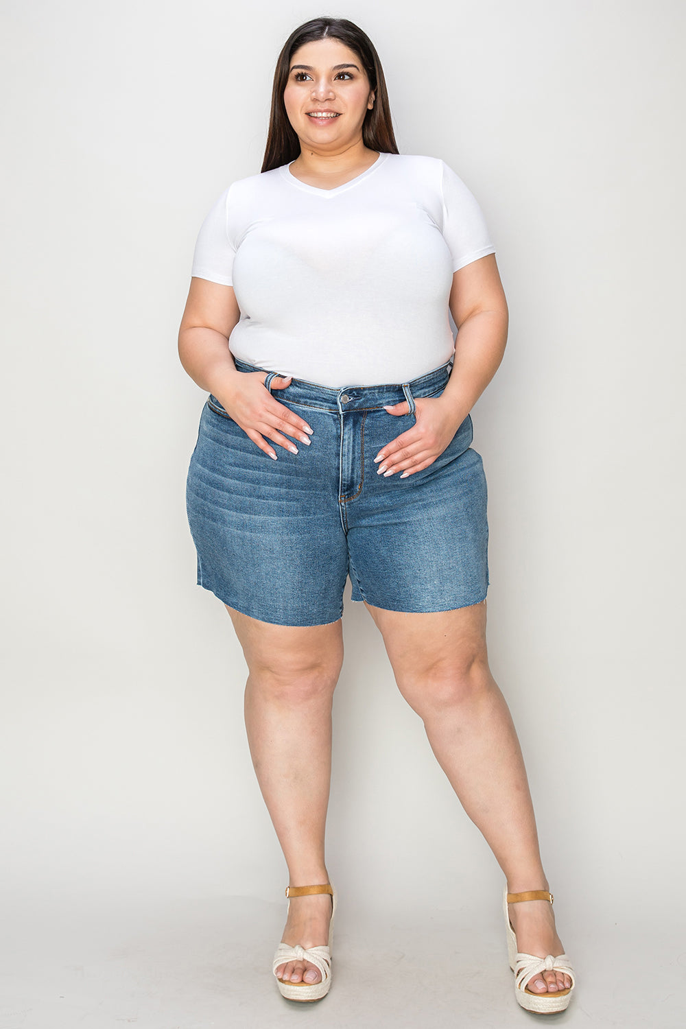 Pantalones cortos de mezclilla ajustados de cintura alta y talla grande de Judy Blue