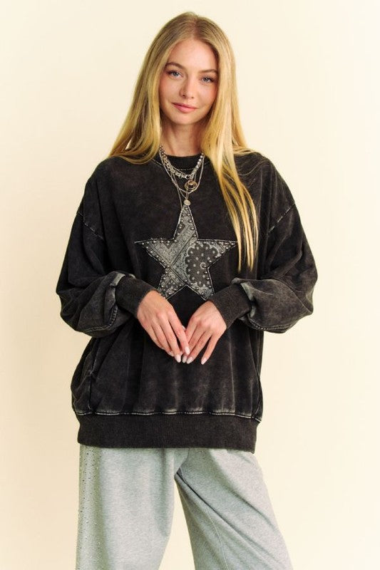 Sudadera con lavado ácido y parche de estrella de Davi &amp; Dani