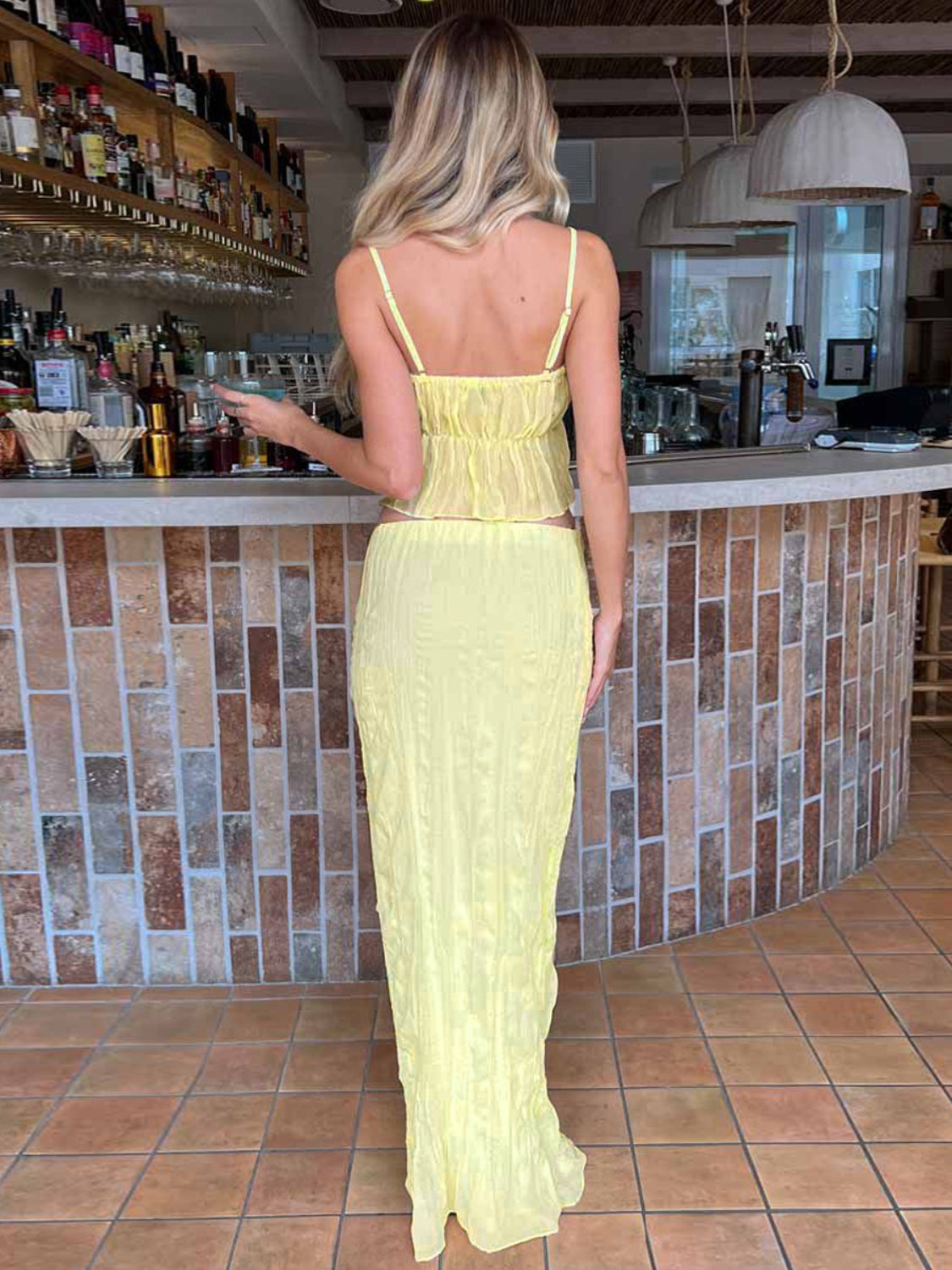 Conjunto de blusa sin mangas con escote cuadrado y falda fruncida